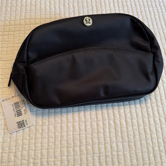 NWT lululemon Go Getter Pouch - Picture 2 of 9